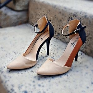Pointed toe color block heels